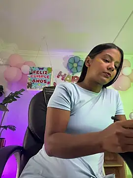 JANYLOVE   online show from 06-27-26, 10:54