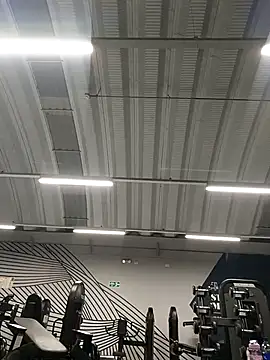 Snapshot of _vaness chatting on 02-12-25, 04:12 vaness online show from 02-12-25, 04:12