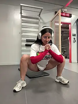 Snapshot of _vaness chatting on 01-06-26, 04:49 vaness online show from 01-06-26, 04:49