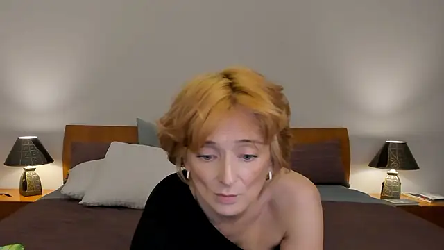 Snapshot of SimonaDeBeauvoir chatting on 02-20-26, 02:08 SimonaDeBeauvoir online show from 02-20-26, 02:08