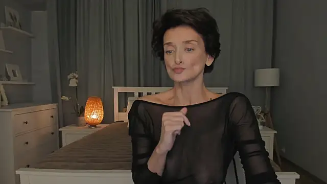 Snapshot of SimonaDeBeauvoir chatting on 03-08-25, 02:30 SimonaDeBeauvoir online show from 03-08-25, 02:30