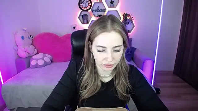 SabrinViolet online show from 04-10-26, 08:10