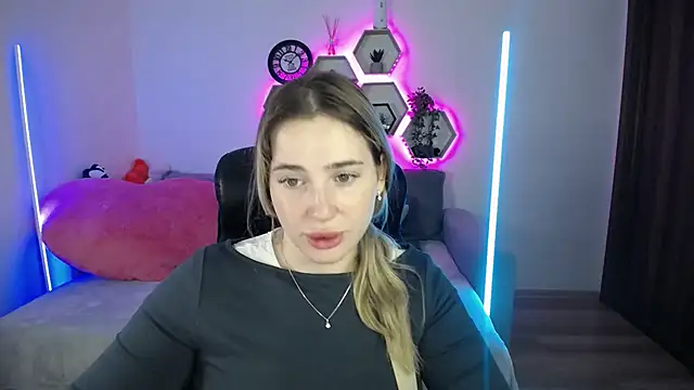 SabrinViolet online show from 10-07-25, 08:15