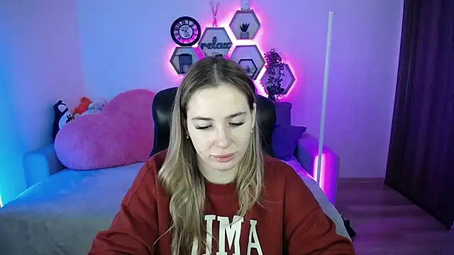 SabrinViolet online show from 02-18-26, 09:17