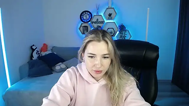 SabrinViolet online show from 11-04-25, 09:13