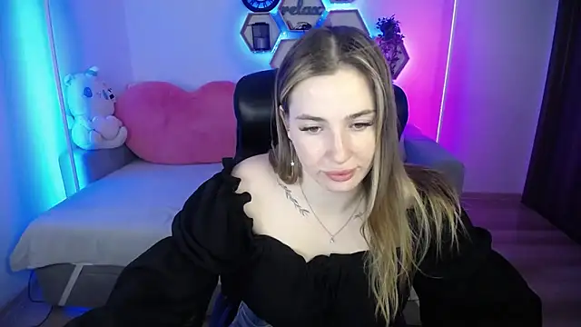 Snapshot of SabrinViolet chatting on 07-01-26, 08:03 SabrinViolet online show from 07-01-26, 08:03