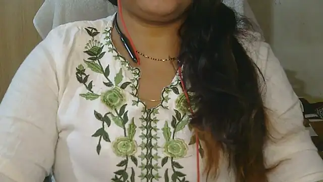 Cute Ruhi99 online show from 04-13-26, 07:23