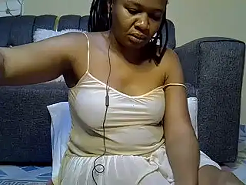 Snapshot of Sexy_Kezzy chatting on 02-19-26, 08:33 Sexy Kezzy online show from 02-19-26, 08:33