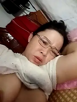 Snapshot of Sexy-asslove90 chatting on 09-13-25, 03:28 Sexy-asslove90 online show from 09-13-25, 03:28