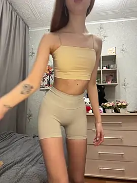 Snapshot of Magdalene_Janette chatting on 02-05-25, 06:02 Magdalene Janette online show from 02-05-25, 06:02