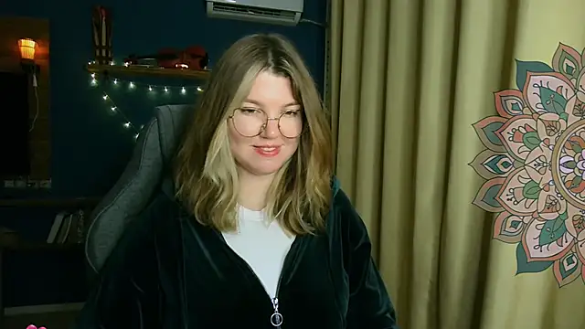 VioletteWay online show from 09-21-25, 03:28