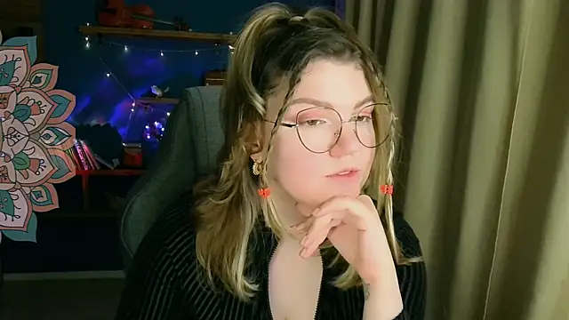 VioletteWay online show from 11-23-25, 03:33