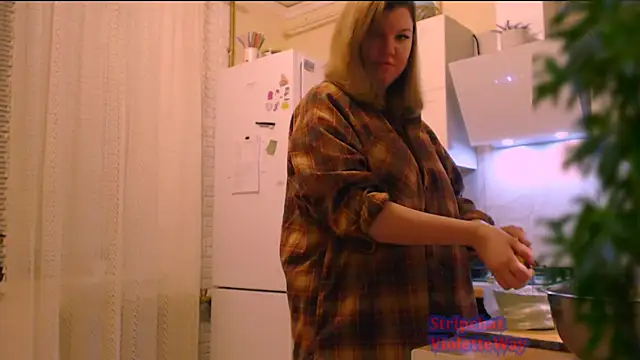 VioletteWay online show from 02-13-25, 11:58