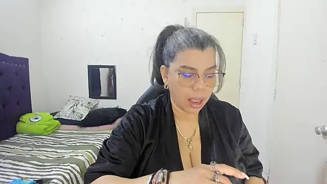 vikyadams online show from 12-01-25, 01:56