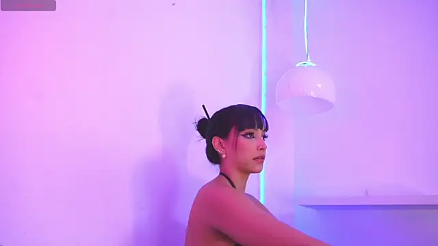 catalina  lovers online show from 04-18-26, 08:31