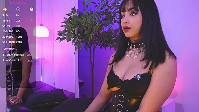 catalina  lovers online show from 01-08-26, 05:30