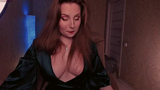 Eesmaaarrr online show from 12-21-25, 11:27