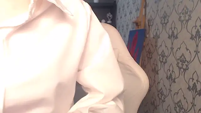 FascinatingEyess online show from 06-27-26, 06:58