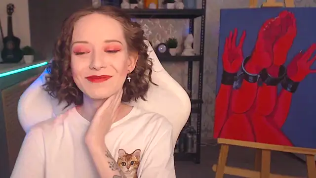 FascinatingEyess online show from 11-25-25, 01:33