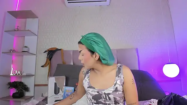 yossi peach cute online show from 03-25-26, 08:52