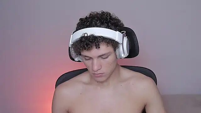 laurent nova online show from 10-13-25, 07:10