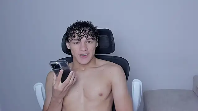 laurent nova online show from 11-24-25, 05:57