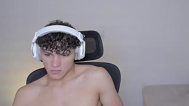 laurent nova online show from 10-16-25, 08:11