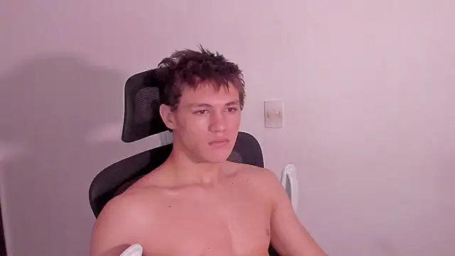 laurent nova online show from 04-05-26, 01:07