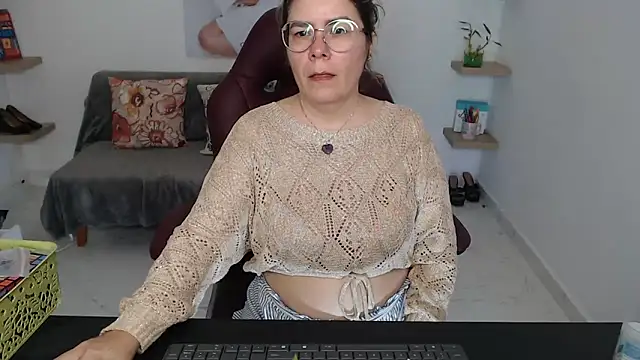 zehra sanem online show from 02-17-26, 04:15