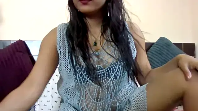 Queenhimanshi online show from 04-02-26, 04:52