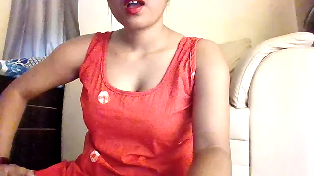 Queenhimanshi online show from 05-28-26, 04:42