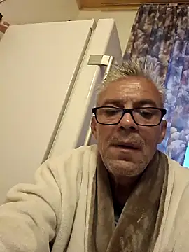 Picolo4111 online show from 10-05-25, 05:42