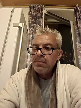 Picolo4111 online show from 10-05-25, 05:47