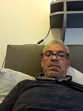 Picolo4111 online show from 10-11-25, 03:35