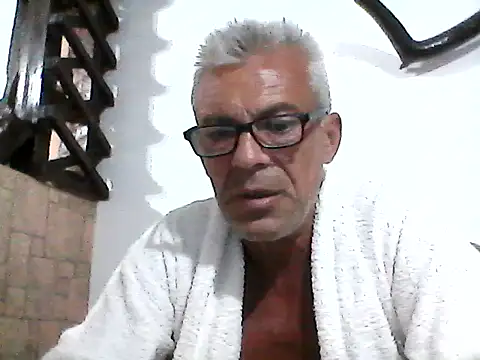 Picolo4111 online show from 09-22-25, 07:42
