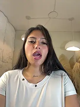 Dakotha v  online show from 03-18-26, 04:26