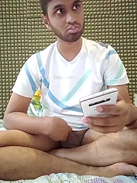 Snapshot of mykecockslong chatting on 02-03-26, 11:04 mykecockslong online show from 02-03-26, 11:04