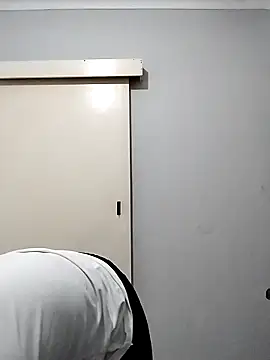 SlutyQueen32 online show from 10-10-25, 04:41