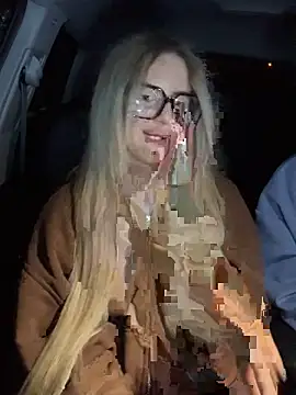 Holly-Glamour online show from 04-01-26, 12:57