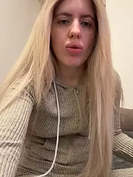 Holly-Glamour online show from 04-09-26, 11:00