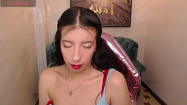 Snapshot of _lucy_v chatting on 02-11-25, 06:19 lucy v online show from 02-11-25, 06:19