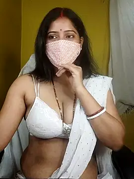 Snapshot of natasha_bhabhi chatting on 06-01-26, 02:23 natasha bhabhi online show from 06-01-26, 02:23