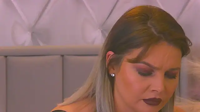 RissaRheys online show from 11-25-25, 06:52