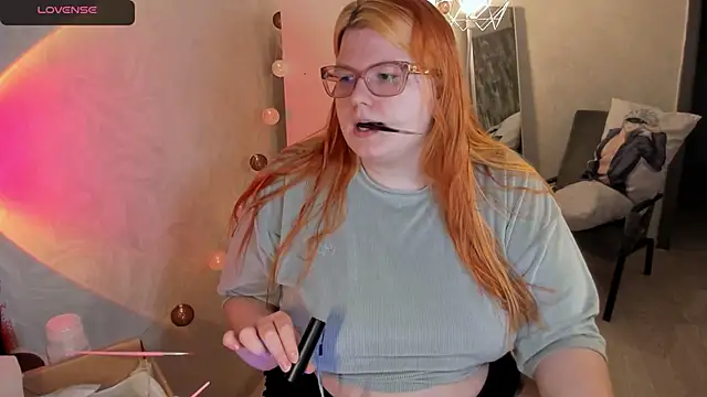 Melissa Purr online show from 03-25-26, 04:17