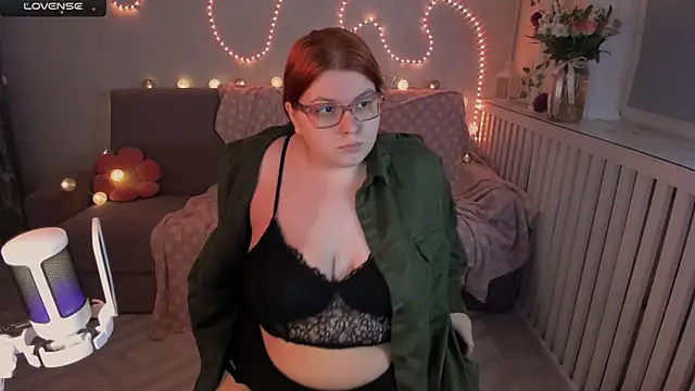 Melissa Purr online show from 11-10-25, 07:19