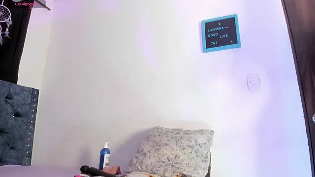 katia  dann online show from 12-15-25, 06:58