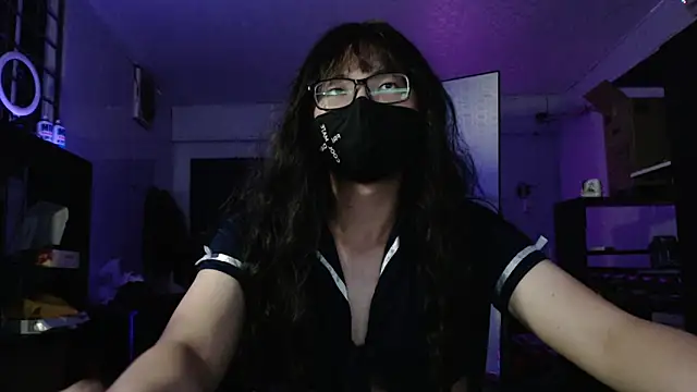 Snapshot of Erin_Song chatting on 02-12-25, 01:48 Erin Song online show from 02-12-25, 01:48