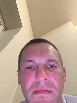 AttractiveSilk5 online show from 04-27-26, 09:57