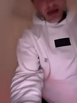 AttractiveSilk5 online show from 04-08-26, 09:49