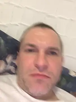 Snapshot of AttractiveSilk5 chatting on 01-17-26, 12:58 AttractiveSilk5 online show from 01-17-26, 12:58